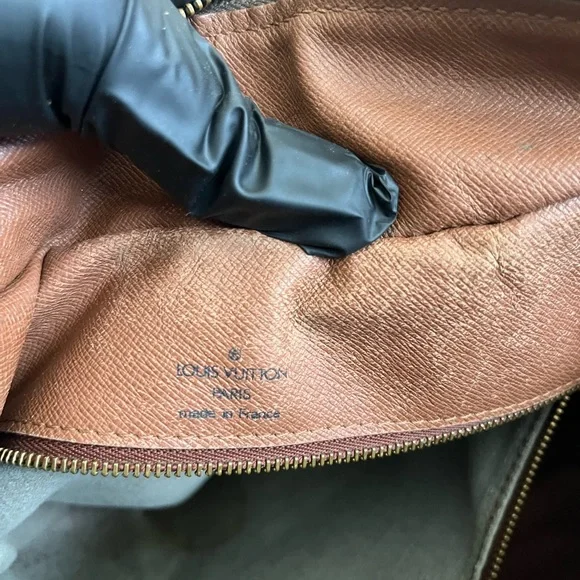 Louis Vuitton monogram shoulder bag - Picture 3 of 16